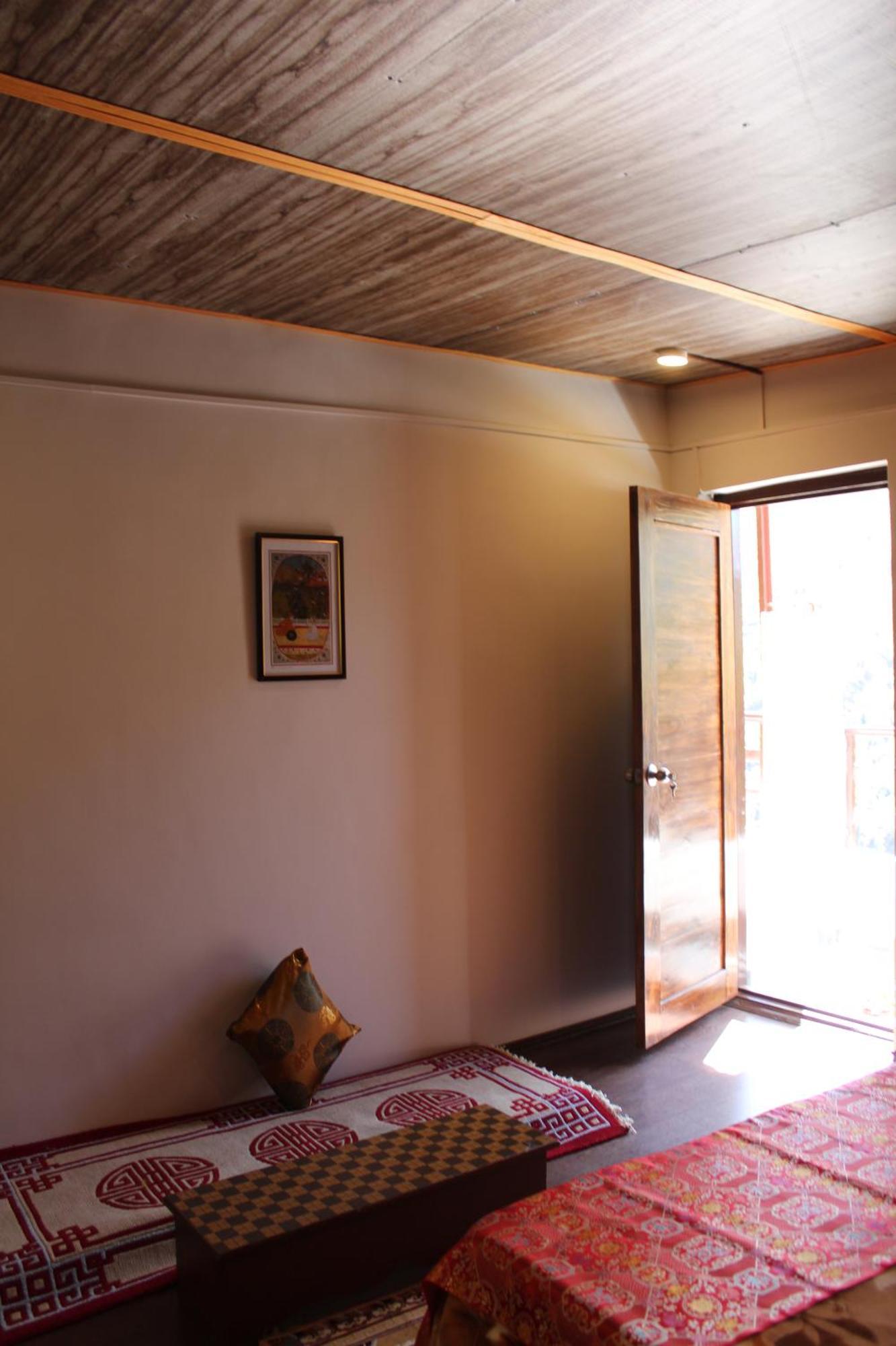 Kyelang Times Hostel Room photo